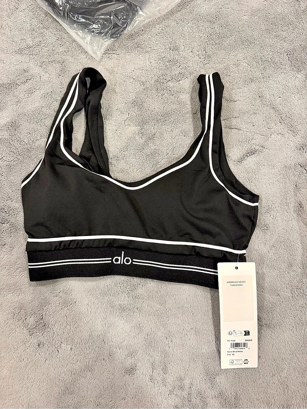 alo Black Sports Bra Size XS brand new